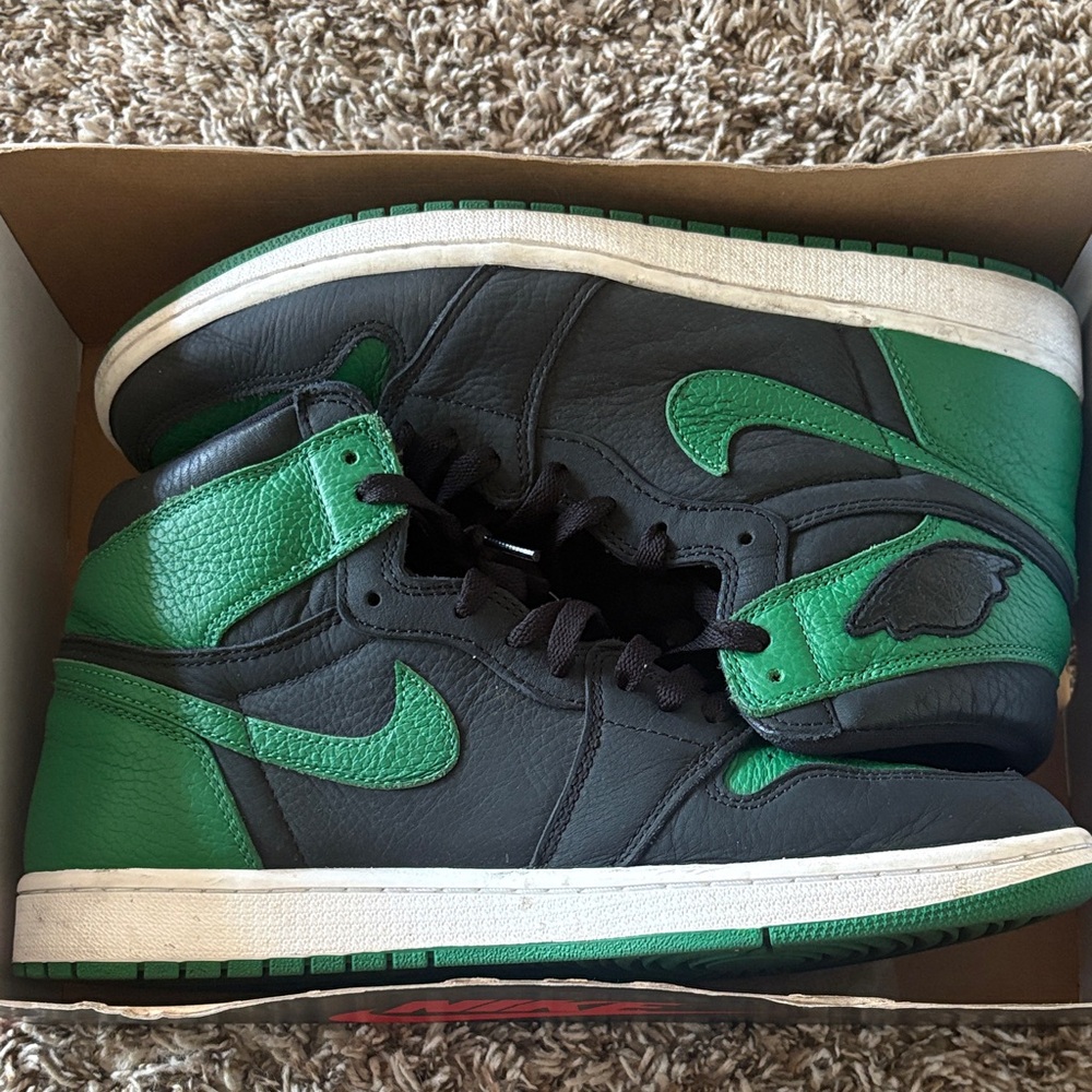 Air Jordan 1 Forrest green